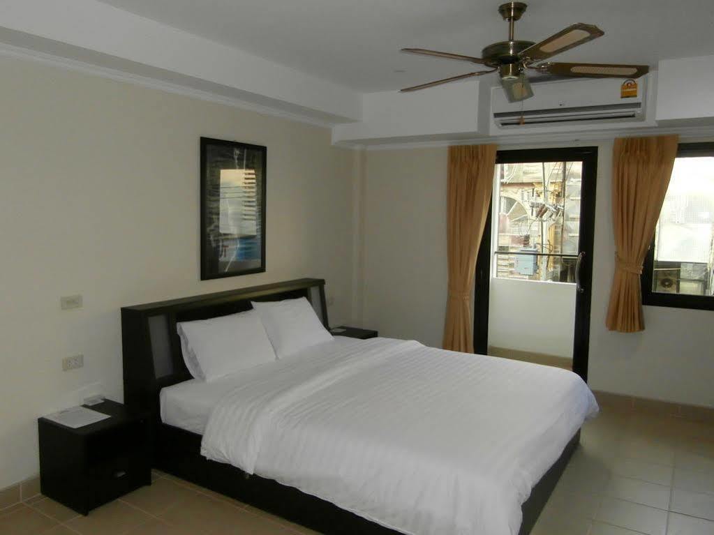 โรงแรมเดอะ คลาสรูม Pattaya